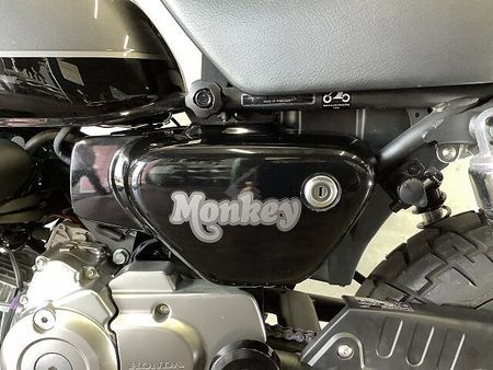 ホンダ モンキー125 モンキー125 リアボックス付き タケガワメーターカスタム 24