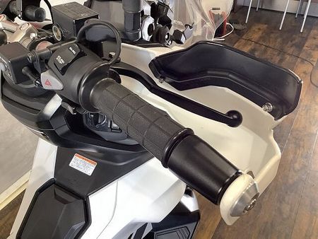 ホンダ ADV150 ADV150 スクリーン グリップヒーター ナックルガード リアキャリア装備 2020年モ 18