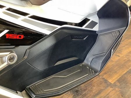 ホンダ ADV150 ADV150 スクリーン グリップヒーター ナックルガード リアキャリア装備 2020年モ 32