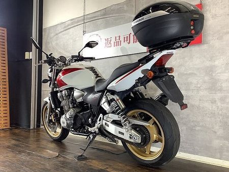 ホンダ CB1300スーパーフォア CB1300SF リアボックス付き ステップカスタム 5
