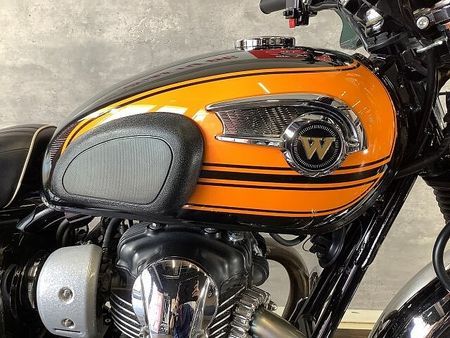 カワサキ W800 v800 ナックルガード エンジンガード リアキャリア サドルバッグサポート装備 30