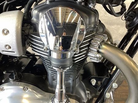 カワサキ W800 v800 ナックルガード エンジンガード リアキャリア サドルバッグサポート装備 31