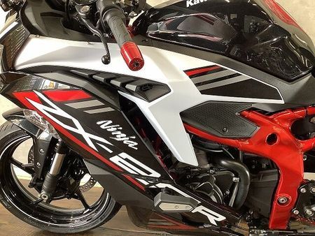 カワサキ ZX-25R ニンジャZX-25RSEマウントバー USB付き グリップヒーター !! 39
