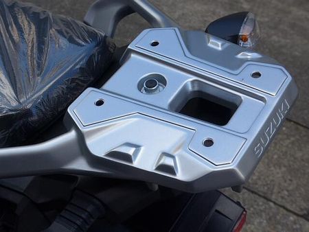 スズキ Vストローム250 スズキ・アドベンチャースポーツの末っ子。新色シルバー爽やか! 6