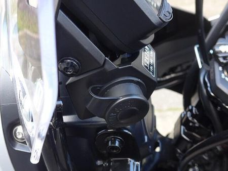 スズキ Vストローム250 スズキ・アドベンチャースポーツの末っ子。新色シルバー爽やか! 7
