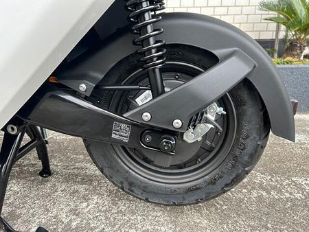 ホンダ EM1e 12