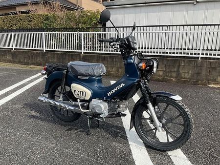 ホンダ クロスカブ110 通勤通学をツーリングに変えてくれる車両です。 2