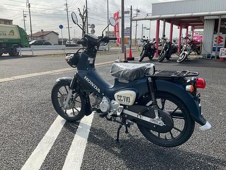 ホンダ クロスカブ110 通勤通学をツーリングに変えてくれる車両です。 8