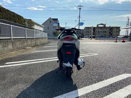 スズキ バーグマンストリート125EX 高い走行性能と快適装備・ラグジュアリーなスタイリングで感じる高級感! 10