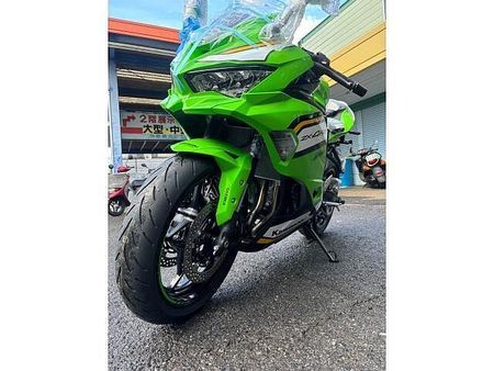 カワサキ ZX-4RR 店頭現車無し、要取り寄せ車両。即納できますよ!! 8