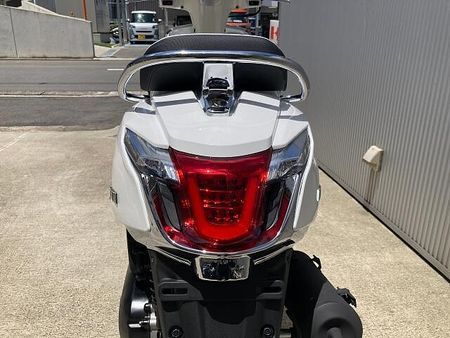 キムコ AROMA 150 キムコ正規代理店/新型150cc前後ABS付/レトロなデザインで足つきも良いジャパンモデル 16