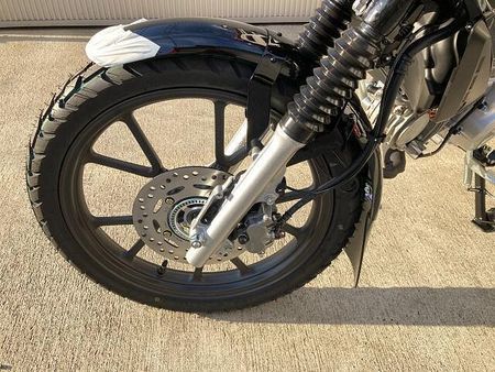 ホンダ クロスカブ110 ホンダ正規店☆彡通勤やレジャーにも使える便利なサイズ感!低燃費で丸型ヘッドライトがレトロ! 12