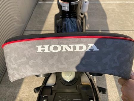 ホンダ クロスカブ110 ホンダ正規店☆彡通勤やレジャーにも使える便利なサイズ感!低燃費で丸型ヘッドライトがレトロ! 8
