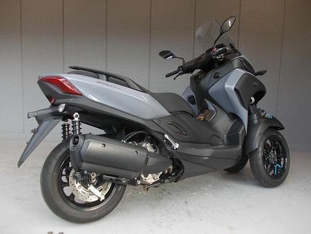 ヤマハ トリシティ 300 ■クラブヤマハ距離無制限ロードサービス1年プレゼント■ 3