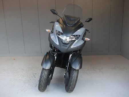 ヤマハ トリシティ 300 ■クラブヤマハ距離無制限ロードサービス1年プレゼント■ 9
