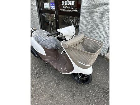 スズキ レッツバスケット オシャレなデザインで更に荷物を沢山載せる事が出来る便利なスクーター! 3