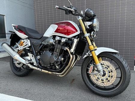 ホンダ CB1300スーパーフォア 他の色、タイプもお尋ねくださいませウェビックも閲覧してくださいませ。 1