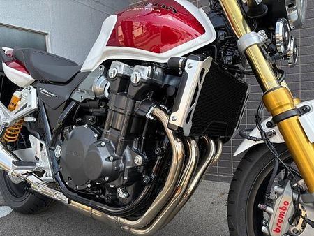 ホンダ CB1300スーパーフォア 他の色、タイプもお尋ねくださいませウェビックも閲覧してくださいませ。 6