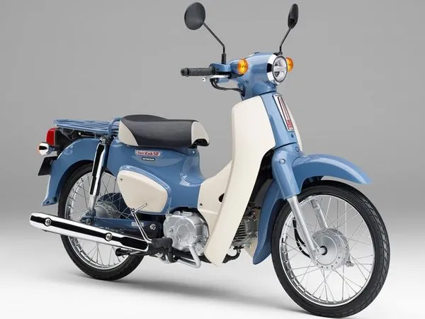 ホンダ スーパーカブ50 店頭現車無し、要取り寄せ車両。