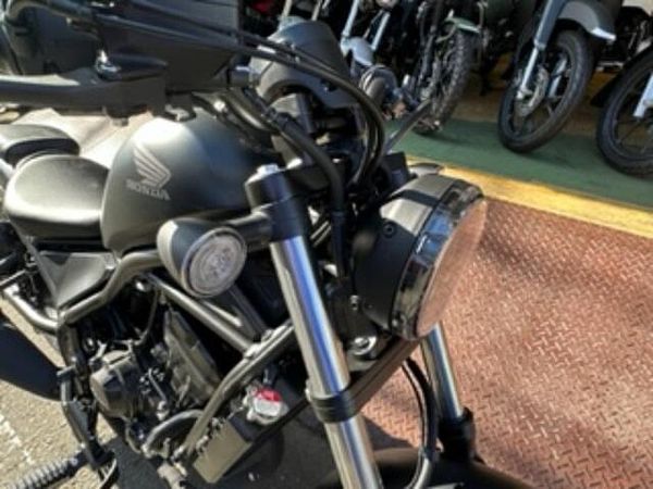 ホンダ レブル 250 店頭現車無し、要取り寄せ車両。 3