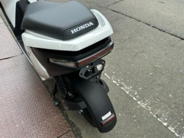 ホンダ EM1e 店頭現社無し・お取り寄せ車両 7