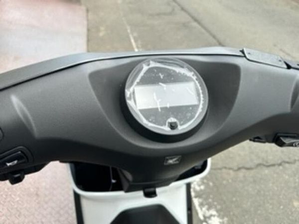 ホンダ EM1e 店頭現社無し・お取り寄せ車両 9