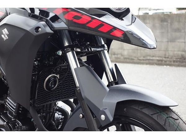 スズキ Vストローム250 さらに、今月のご契約特典としてセラミックコート施工をサービスで実施させていただきます!! 7