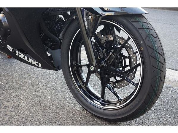 スズキ GSX250R さらに、今月のご契約特典としてセラミックコート施工をサービスで実施させていただきます!! 8