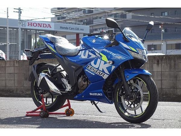 スズキ ジクサー SF250 さらに、今月のご契約特典としてセラミックコート施工をサービスで実施させていただきます!! 2