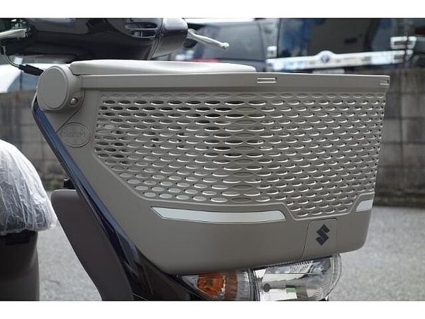 スズキ レッツバスケット 50ccスクータークラストップレベルの軽量ボディ。燃費性能に優れたSEPエンジンを搭載! 6