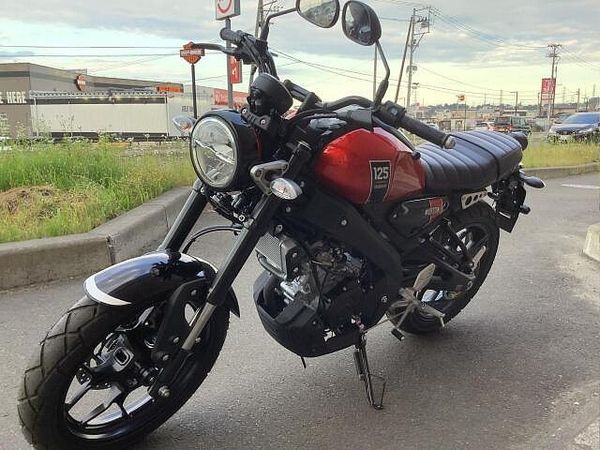 ヤマハ XSR125 展示車の有無・納期については販売店に必ずお問い合わせください。 4
