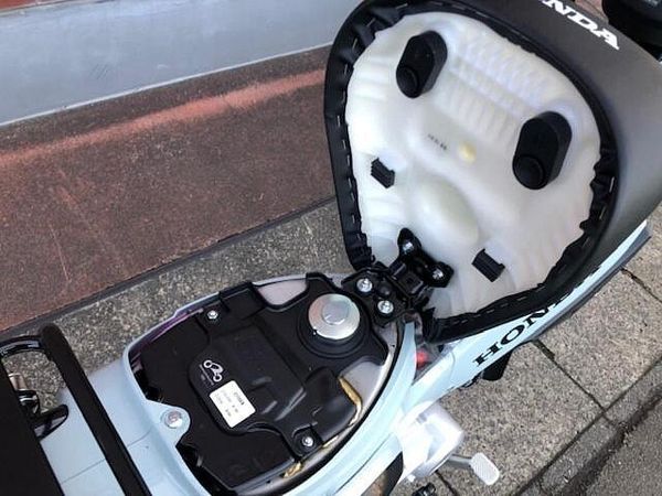 ホンダ クロスカブ110 人気のクロスカブ110! 10