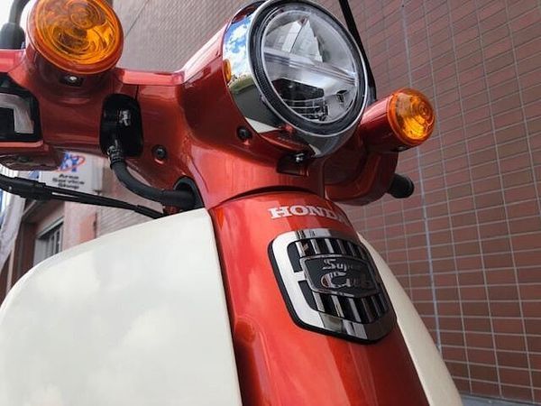 ホンダ スーパーカブ110 新色オレンジ! 7