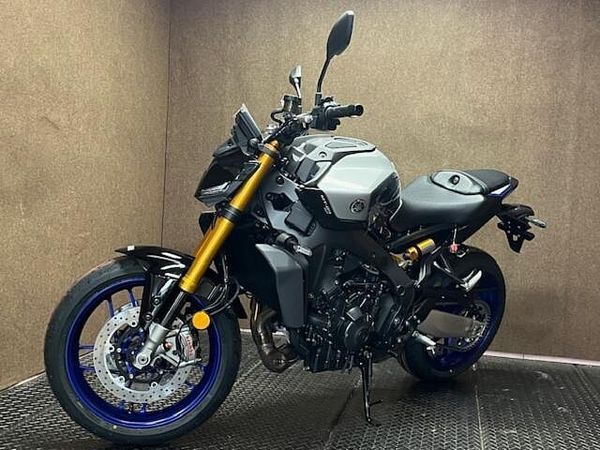 ヤマハ MT-09 現車確認・対面販売をお願い致します。 10