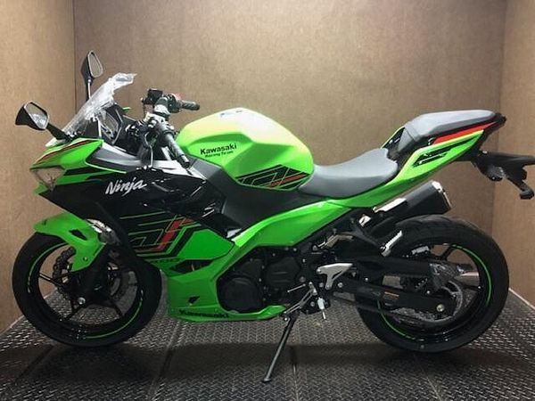 カワサキ ニンジャ 400 現車確認・対面販売をお願い致します。 5