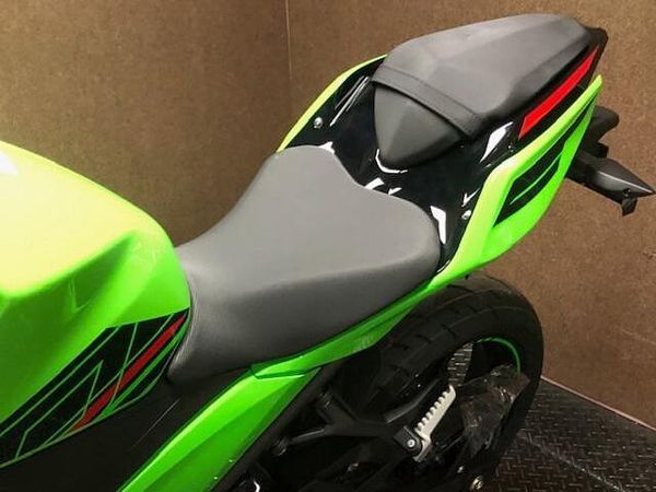 カワサキ ニンジャ 400 現車確認・対面販売をお願い致します。 8