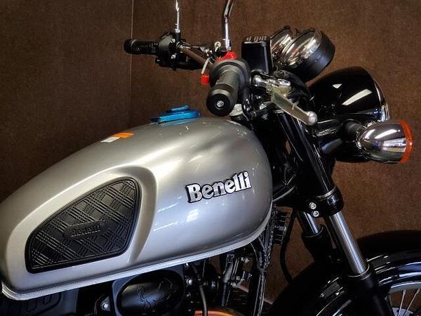 ベネリ IMPERIALE400 現車確認・対面販売をお願い致します。 6