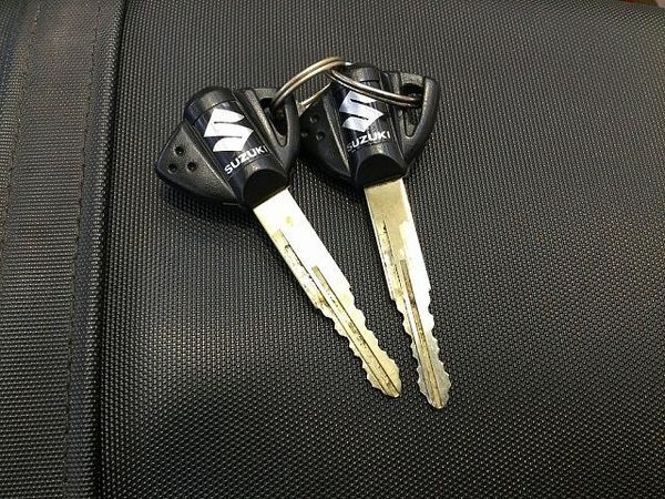 スズキ GSR750 GSR750 ABS【LEDヘッドライト・フェンダーレス☆】 8