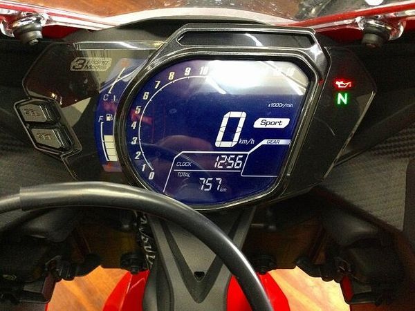 ホンダ CBR250RR (MC51) CBR250RR【低走行!マルチバー・USBポート付き☆】 7