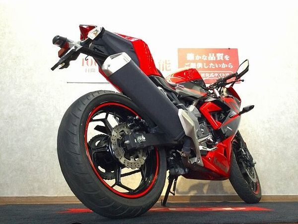 カワサキ ニンジャ 250SL Ninja 250SL【軽量で、力強いトルクを生み出す単気筒モデル】 7
