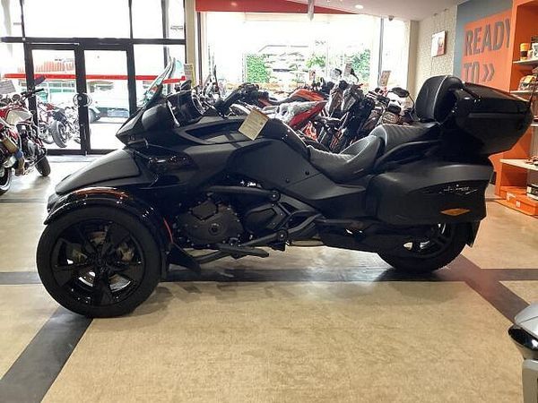 BRP Can-Am SPYDER F3 Limited 新車の事はメーカー正規取扱店の当店にお任せ下さい! 2