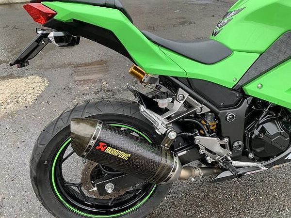 カワサキ ニンジャ 250 県南唯一のカワサキ正規取扱店!新・中古車・逆車の事なら安心、安全、充実の正規取扱店へGO! 4