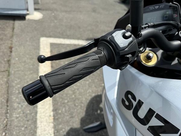 スズキ KATANA ABS とても綺麗で状態の良い車両です 9