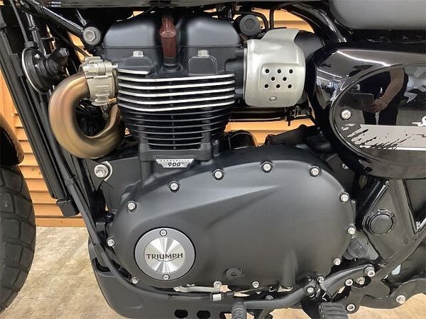 トライアンフ STREET SCRAMBLER ストリートスクランブラー リアキャリア ショートスクリーン装備! 10