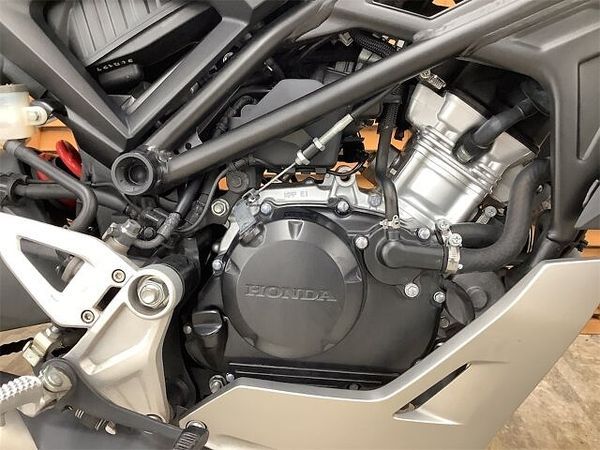 ホンダ CB125R CB125R 2018年モデル ヘルメットホルダー装備 8