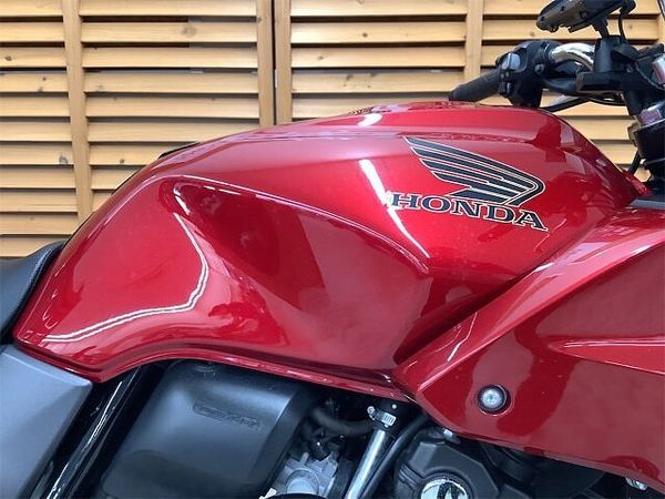 ホンダ CB400スーパーボルドール CB400ボルドール 2014年モデル ワンオーナー グリップヒーター エンジンガード装備 8