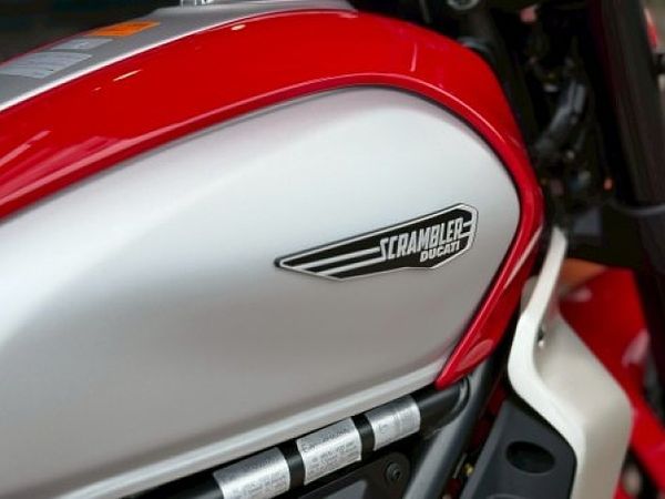 ドゥカティ Scrambler Icon 3