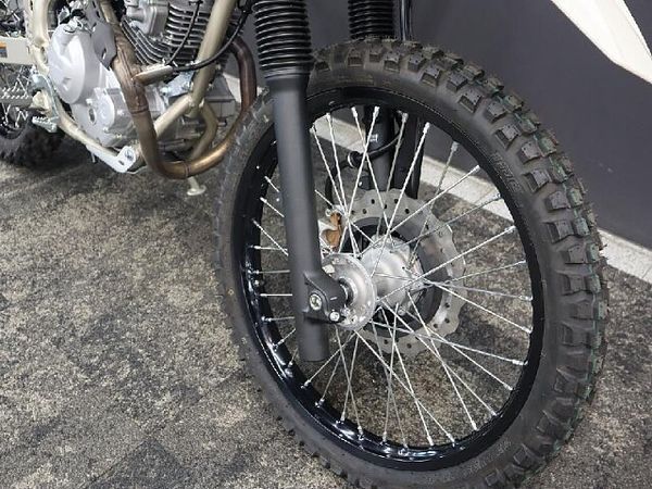 カワサキ KLX230 シェルパ 【新車在庫あり】即納可能です! KLX230シェルパ 4