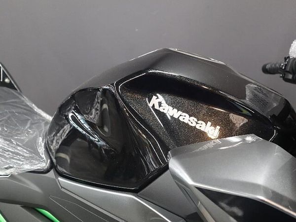 カワサキ Z400 【新車在庫あり】即納可能です! Z400 5
