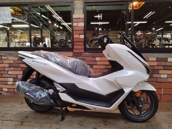 ホンダ PCX160 【新車在庫あり】即納可能です! PCX160 1